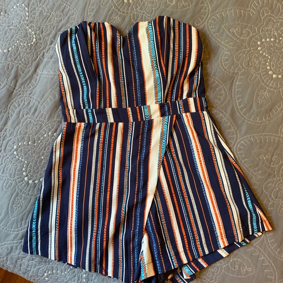 Fashion Nova Strapless Romper - Picture 2 of 6